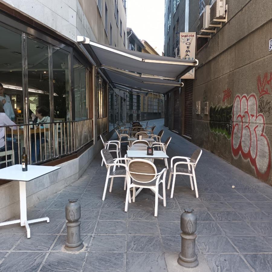 Piso En El Centro De Granada Con Garaje Incluido Gratis Apartment Exterior foto