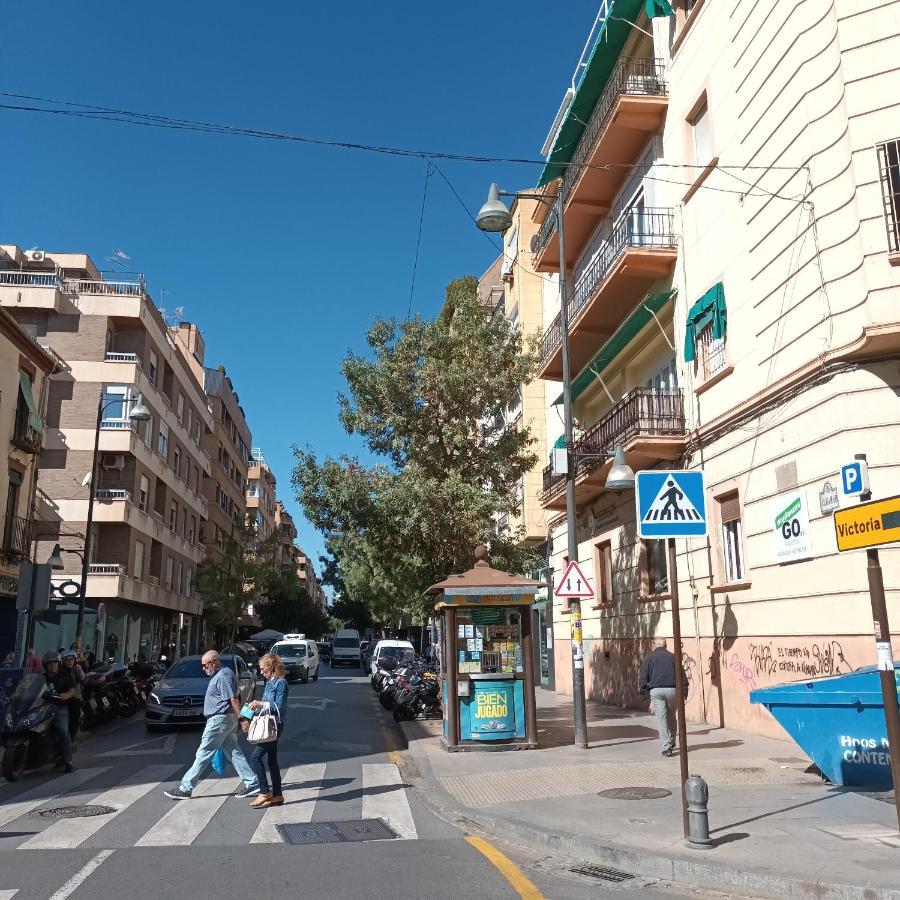 Piso En El Centro De Granada Con Garaje Incluido Gratis Apartment Exterior foto