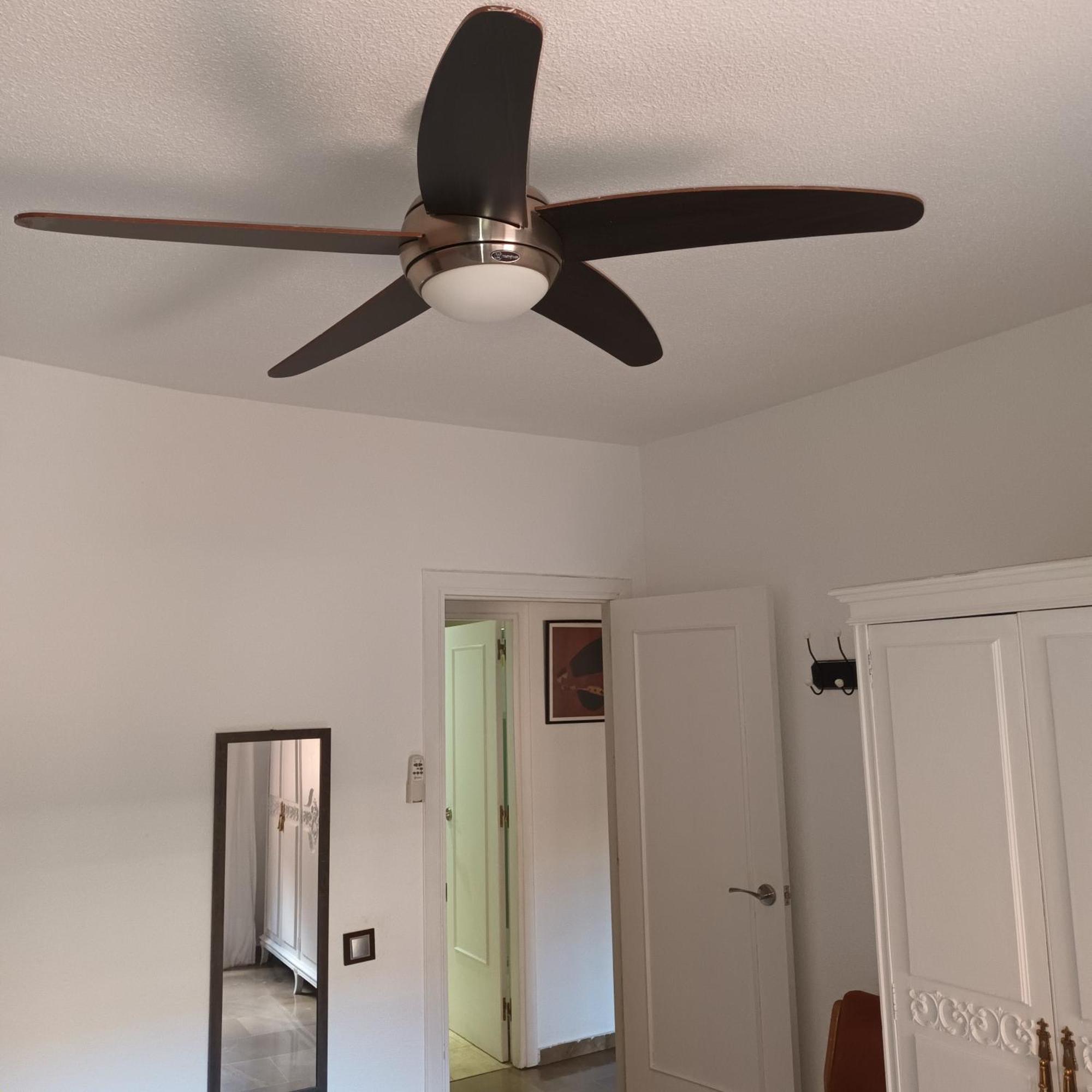 Piso En El Centro De Granada Con Garaje Incluido Gratis Apartment Exterior foto